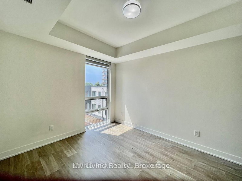 302 - 80 Vanauley Street