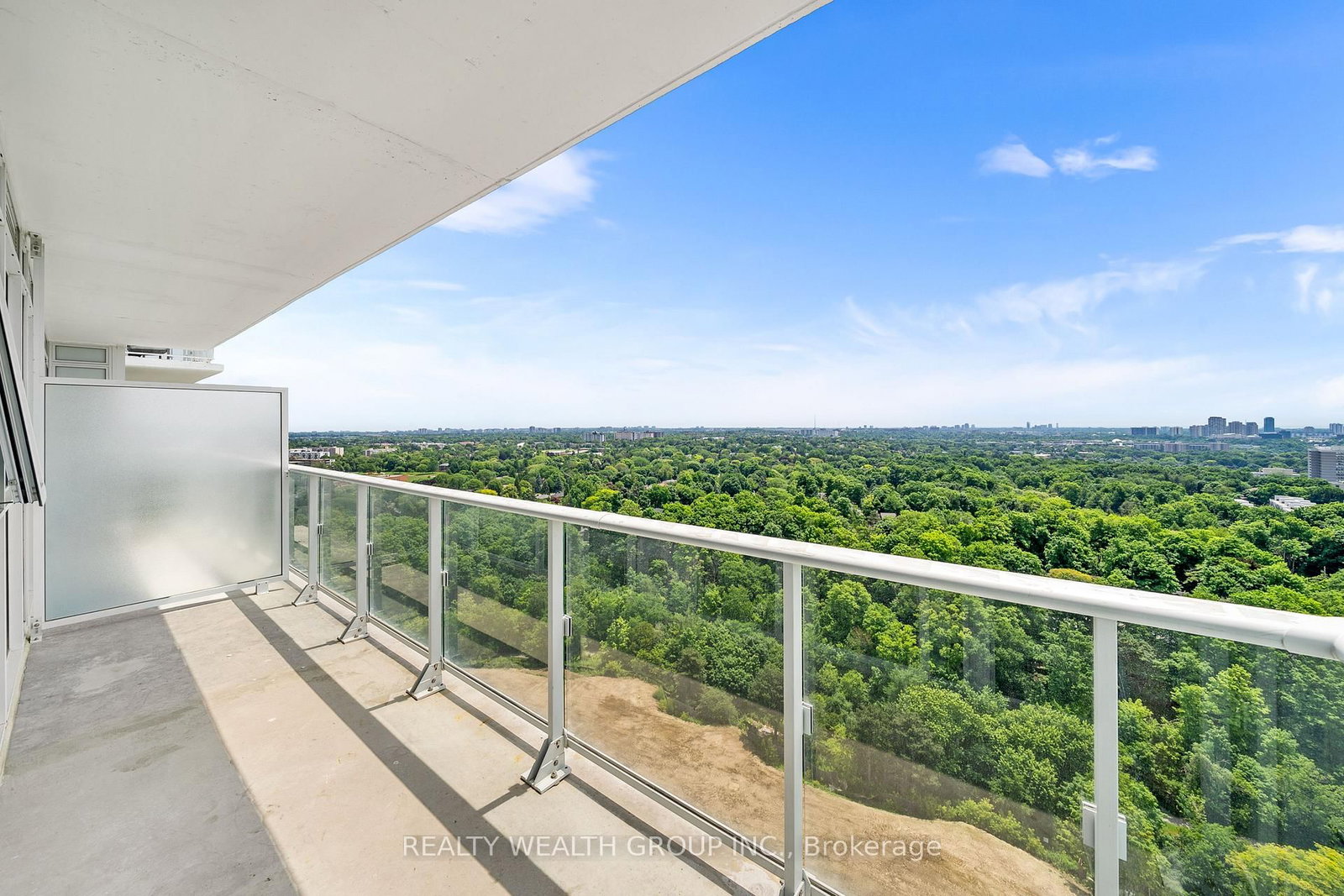 10 Deerlick Court • #2101 • Toronto, ON photo 11