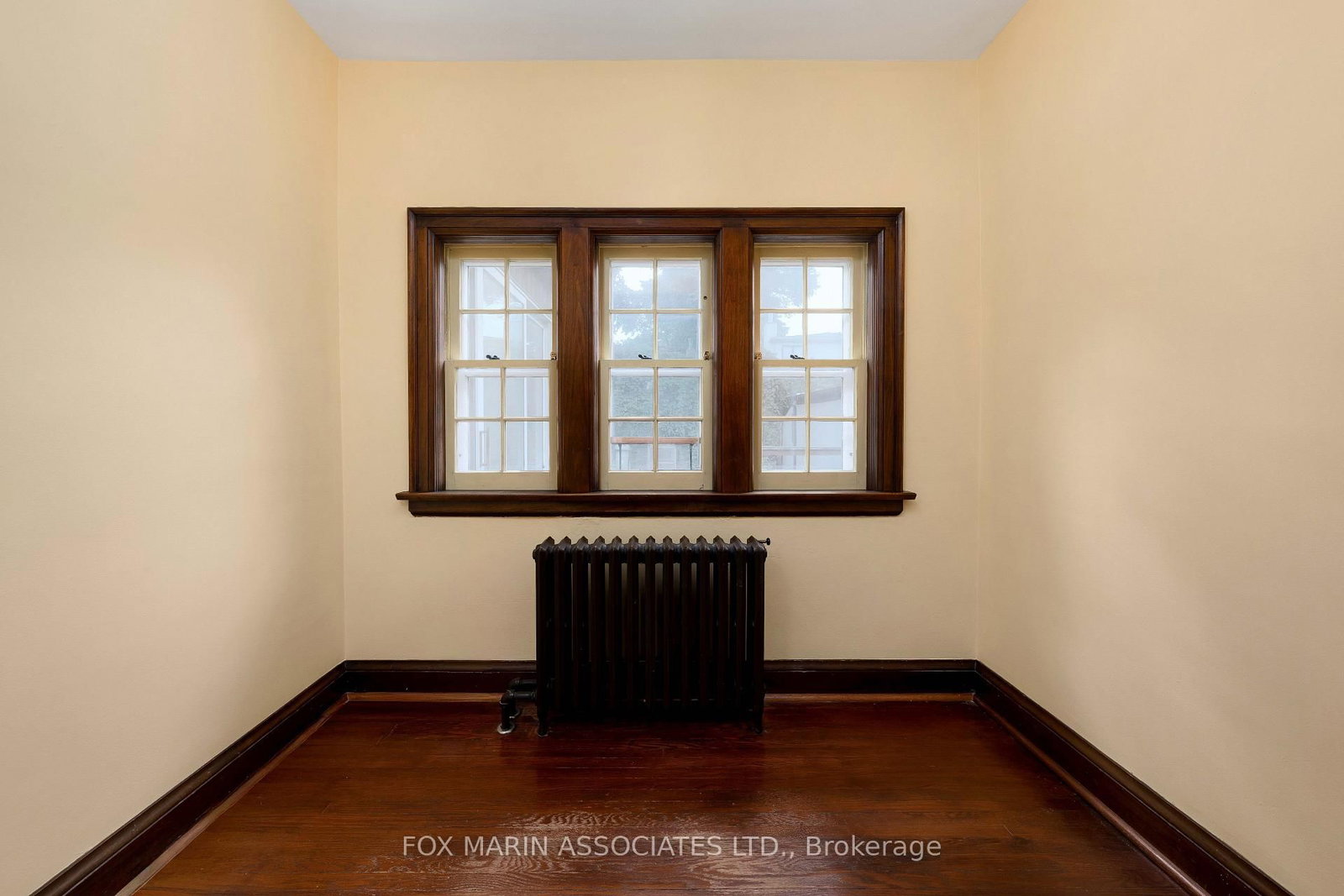 26 Claxton Boulevard • Toronto, ON photo 13
