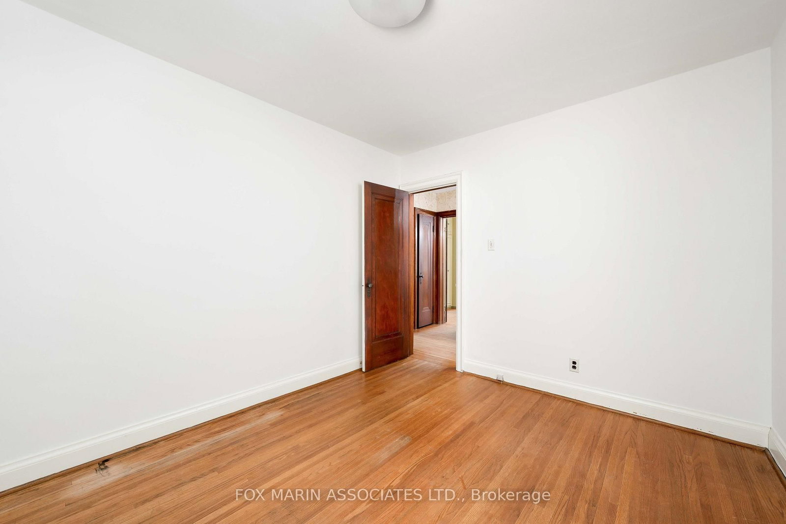 26 Claxton Boulevard • Toronto, ON photo 26
