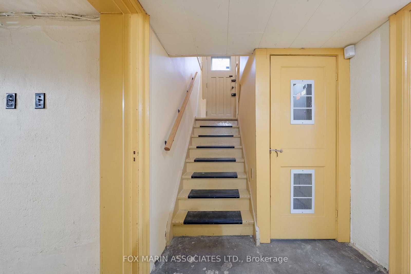 26 Claxton Boulevard • Toronto, ON photo 31
