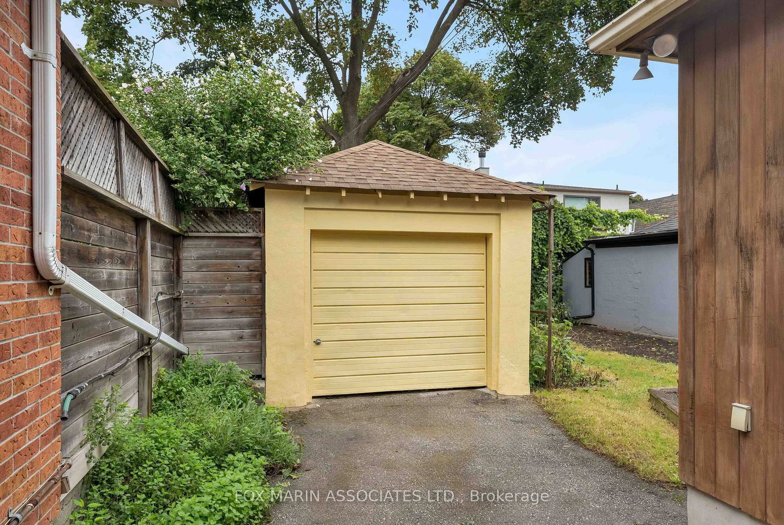 26 Claxton Boulevard • Toronto, ON photo 36