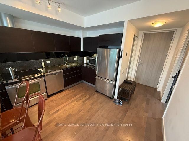 2401 - 70 Distillery Lane, Toronto 2
