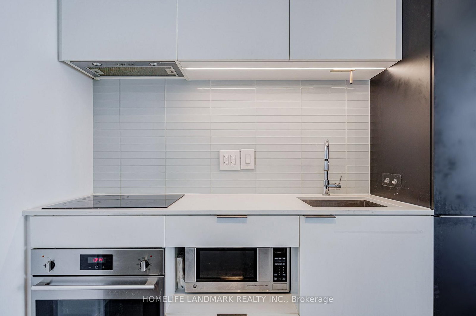 33 Helendale Avenue • #601 • Toronto, ON photo 10