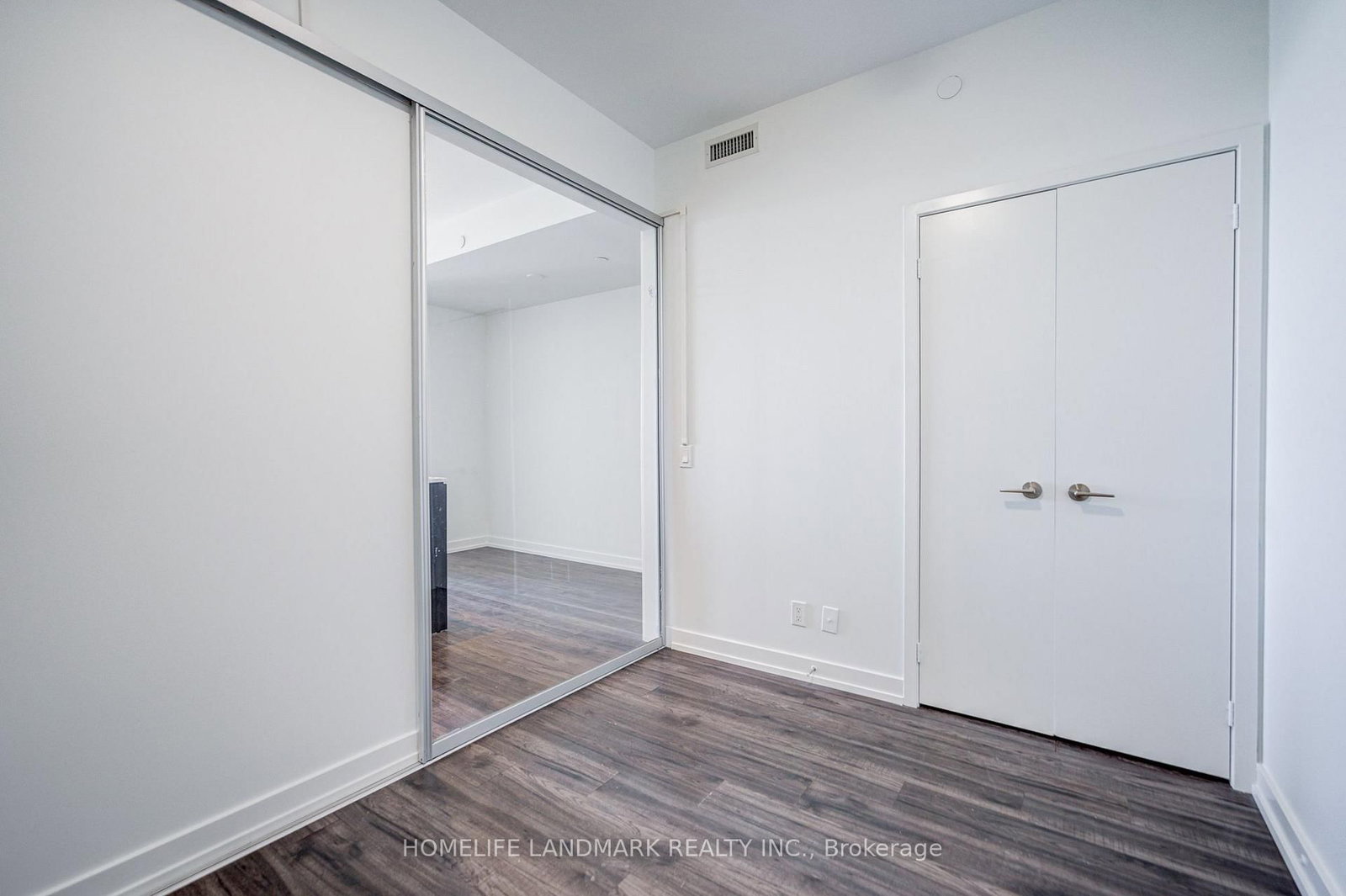 33 Helendale Avenue • #601 • Toronto, ON photo 26