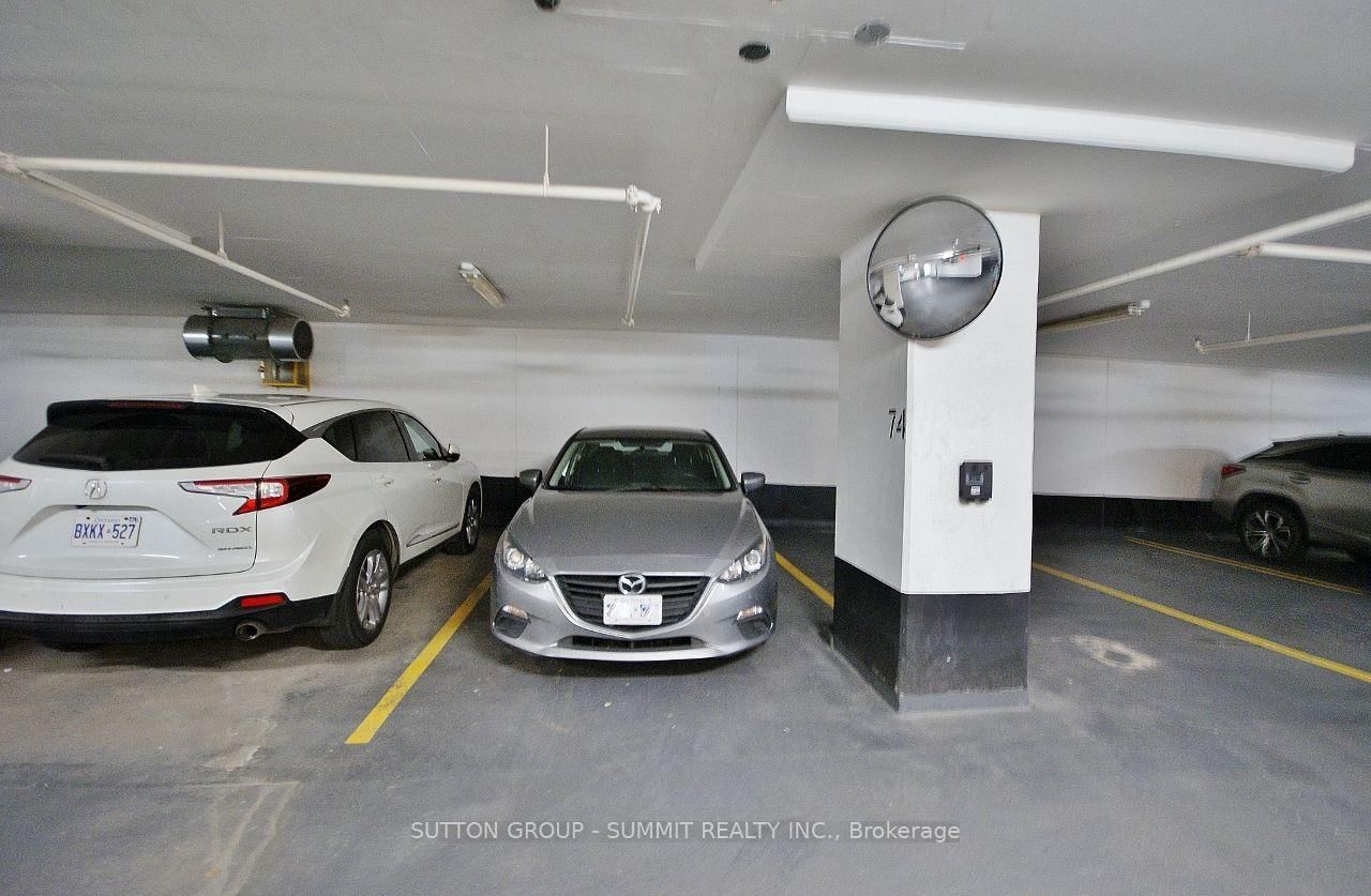 105 George Street • #1510 • Toronto, ON photo 36