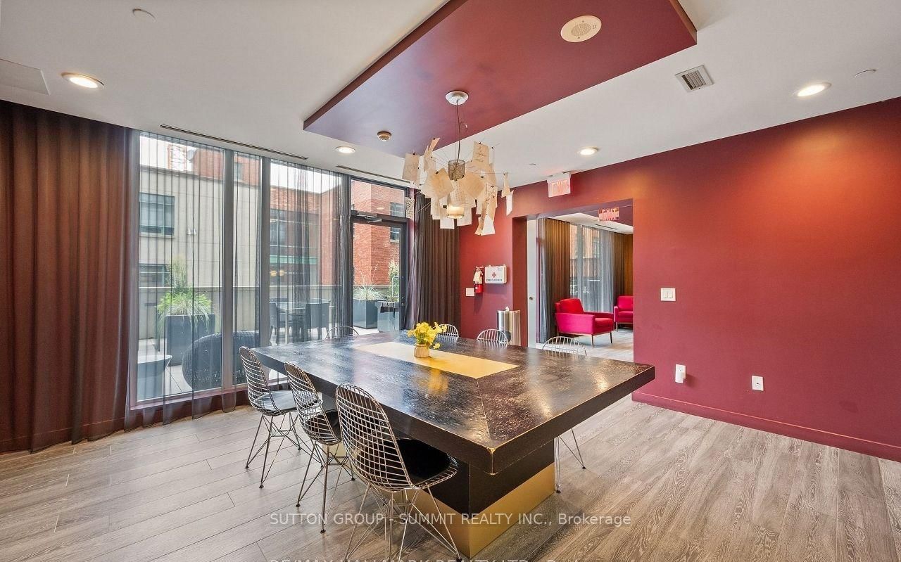 105 George Street • #1510 • Toronto, ON photo 48