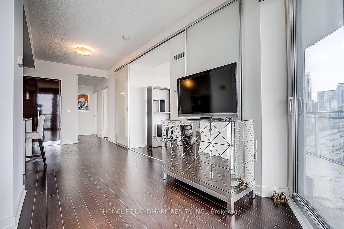 38 Dan Leckie Way • #1912 • Toronto, ON photo 13