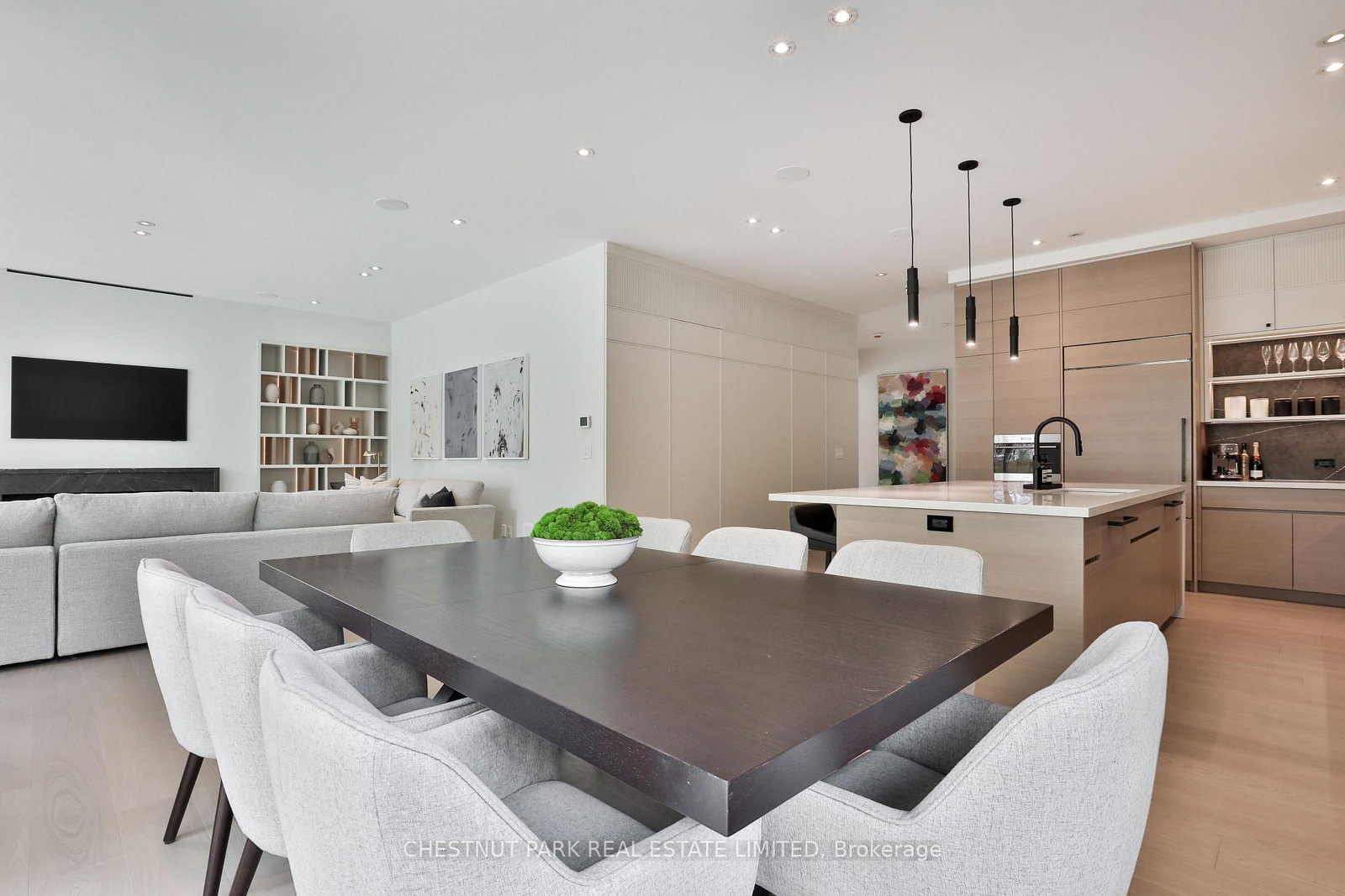 2 Marchwood Drive • Toronto, ON photo 17