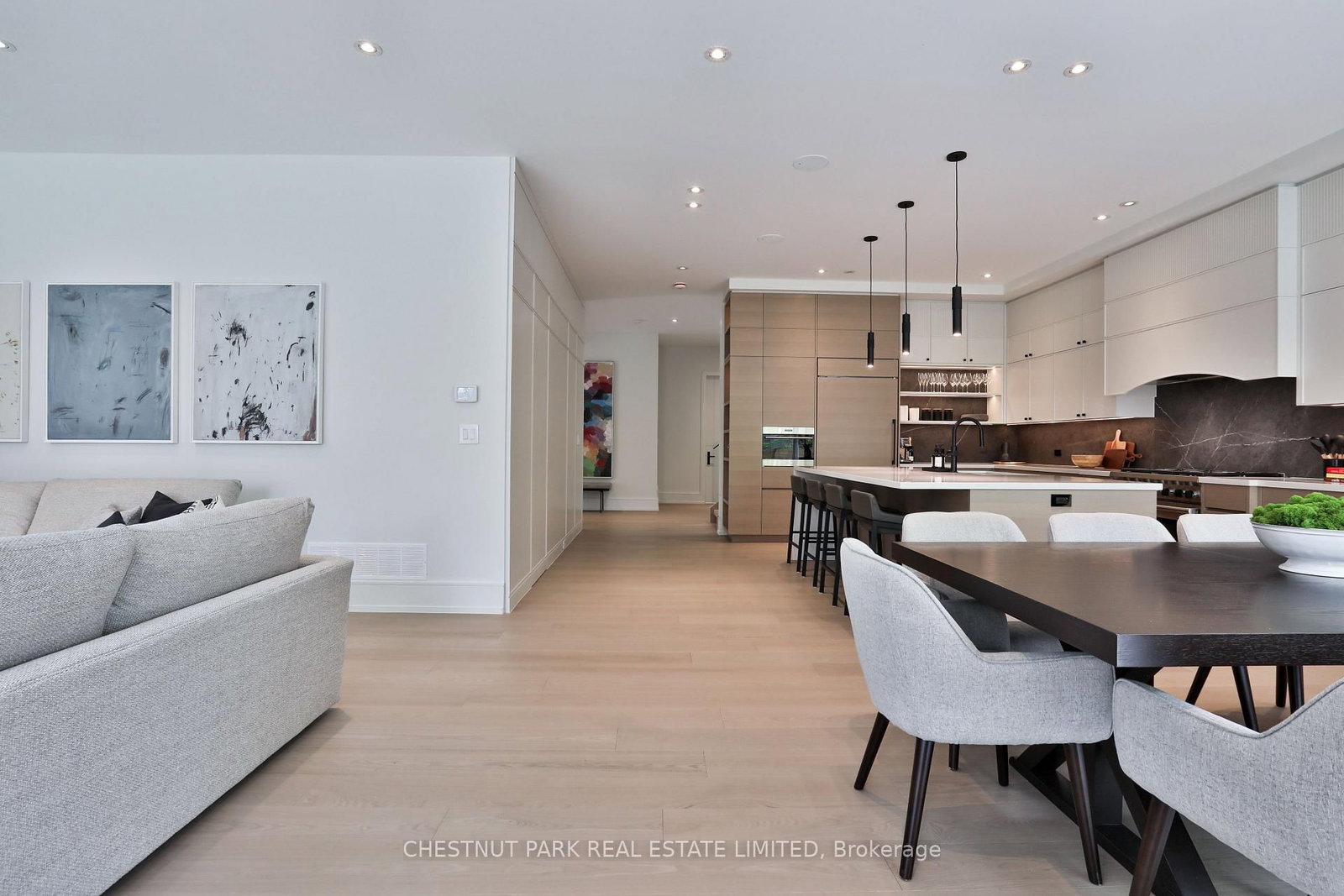 2 Marchwood Drive • Toronto, ON photo 18