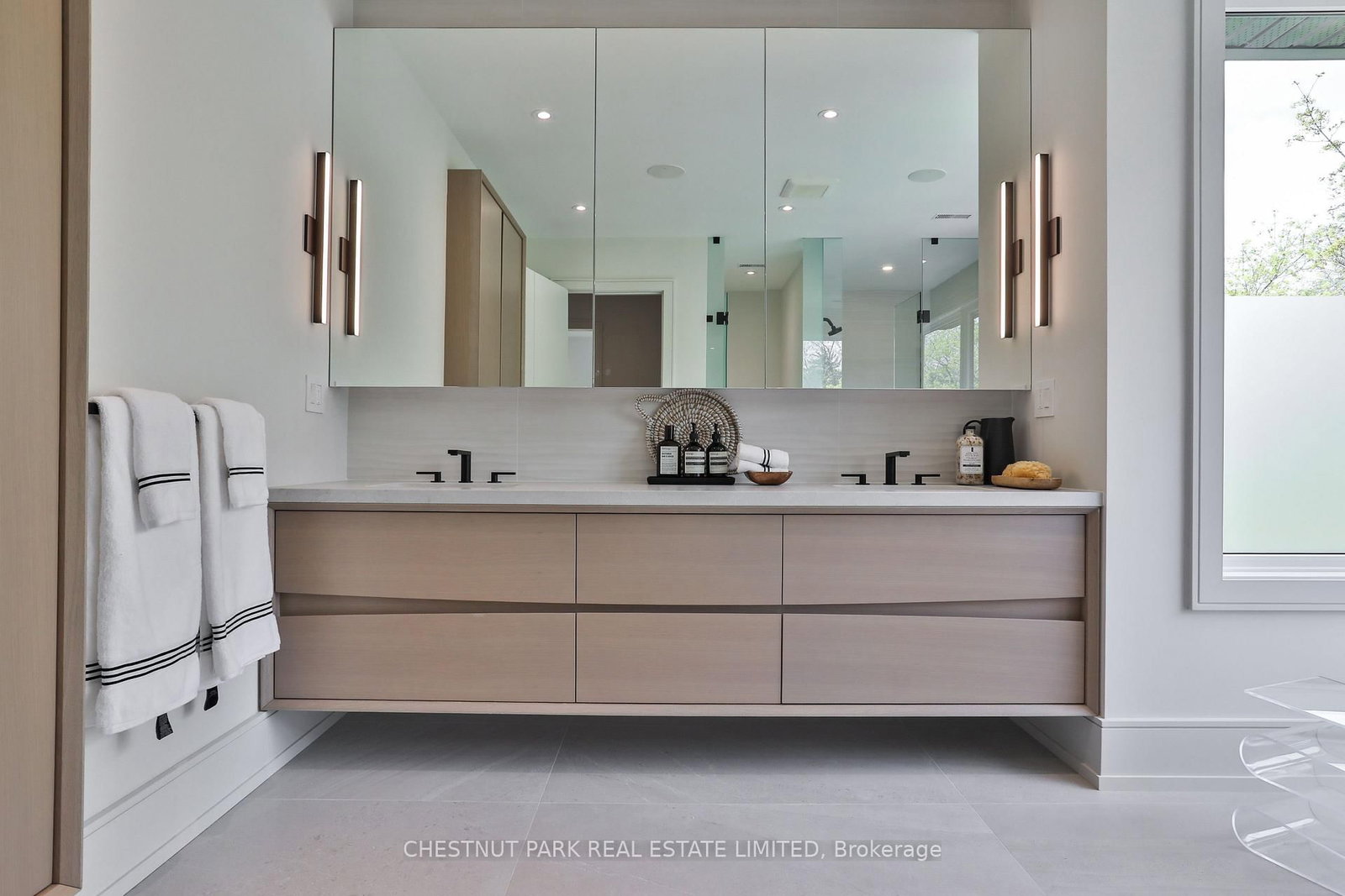 2 Marchwood Drive • Toronto, ON photo 28