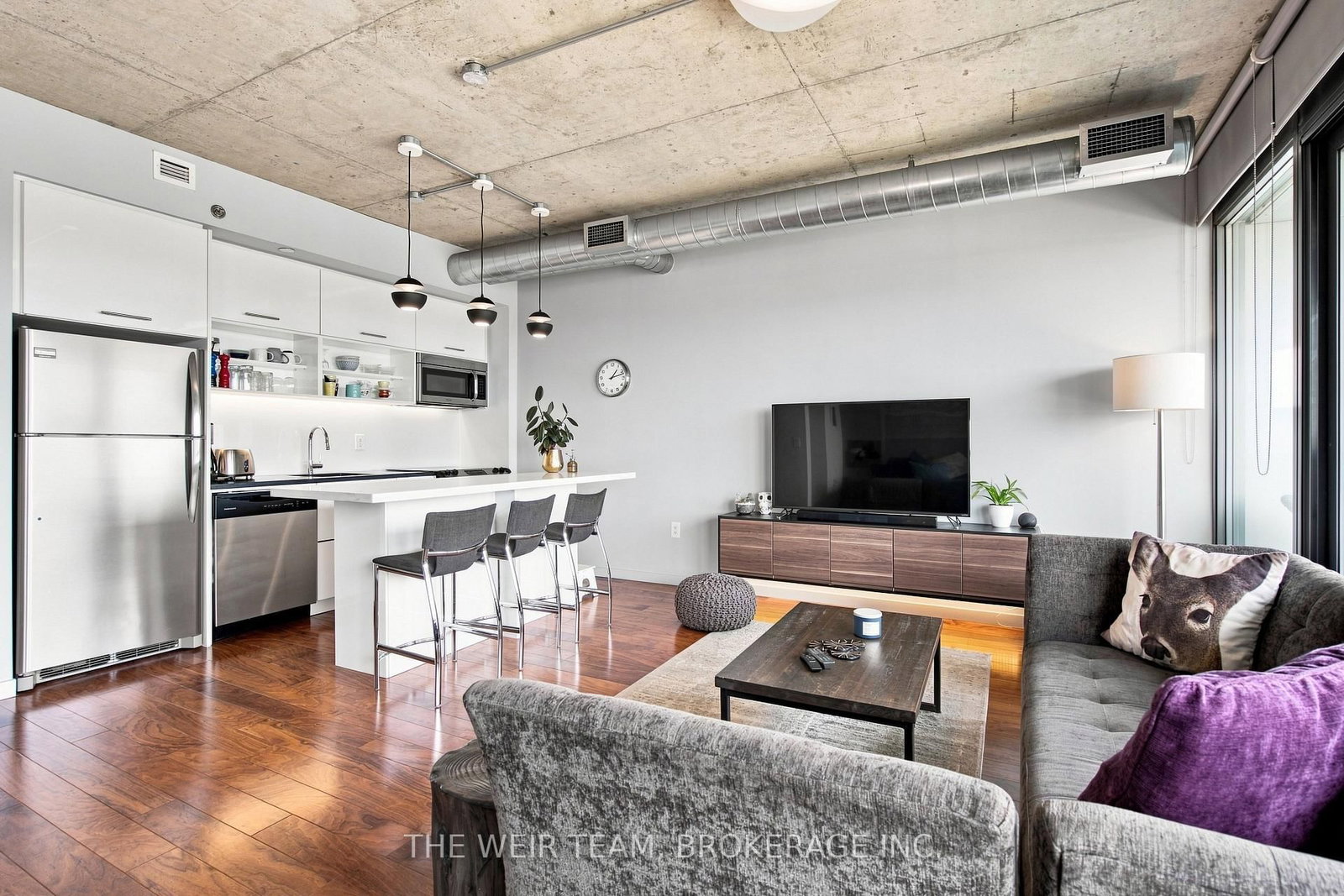 32 Trolley Crescent • Toronto, ON photo 12