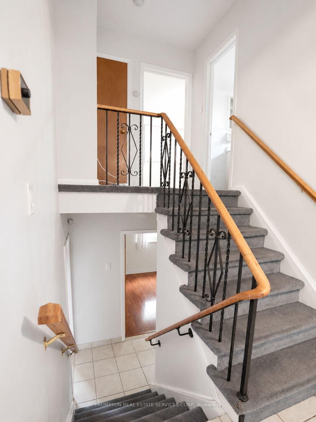 25 Lehar Crescent • Toronto, ON photo 28