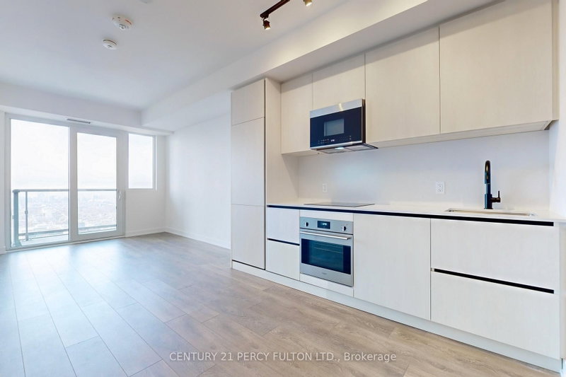 4712 - 108 Peter Street