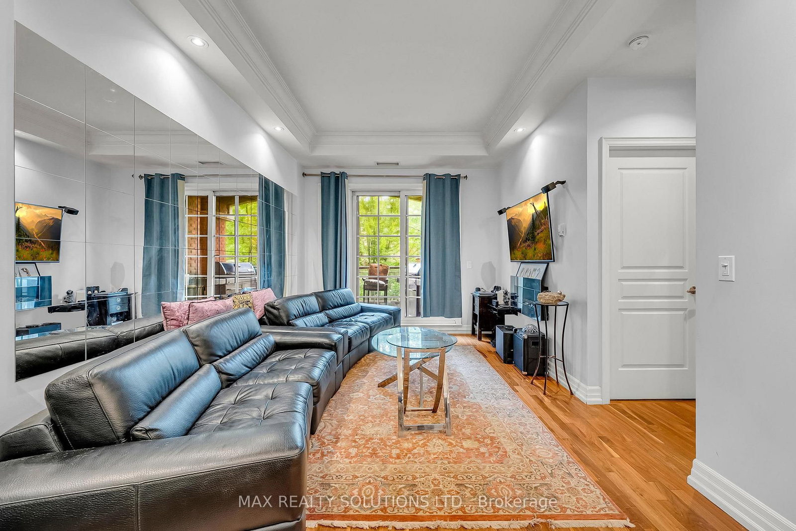 20 Burkebrook Place • #319 • Toronto, ON photo 10