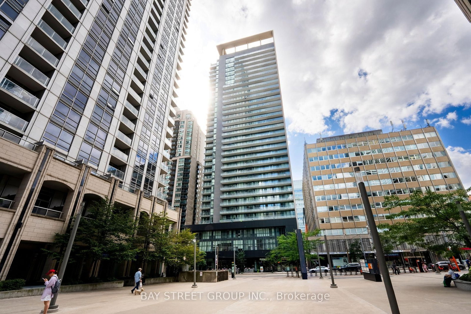 770 Bay Street • #709 • Toronto, ON photo 1