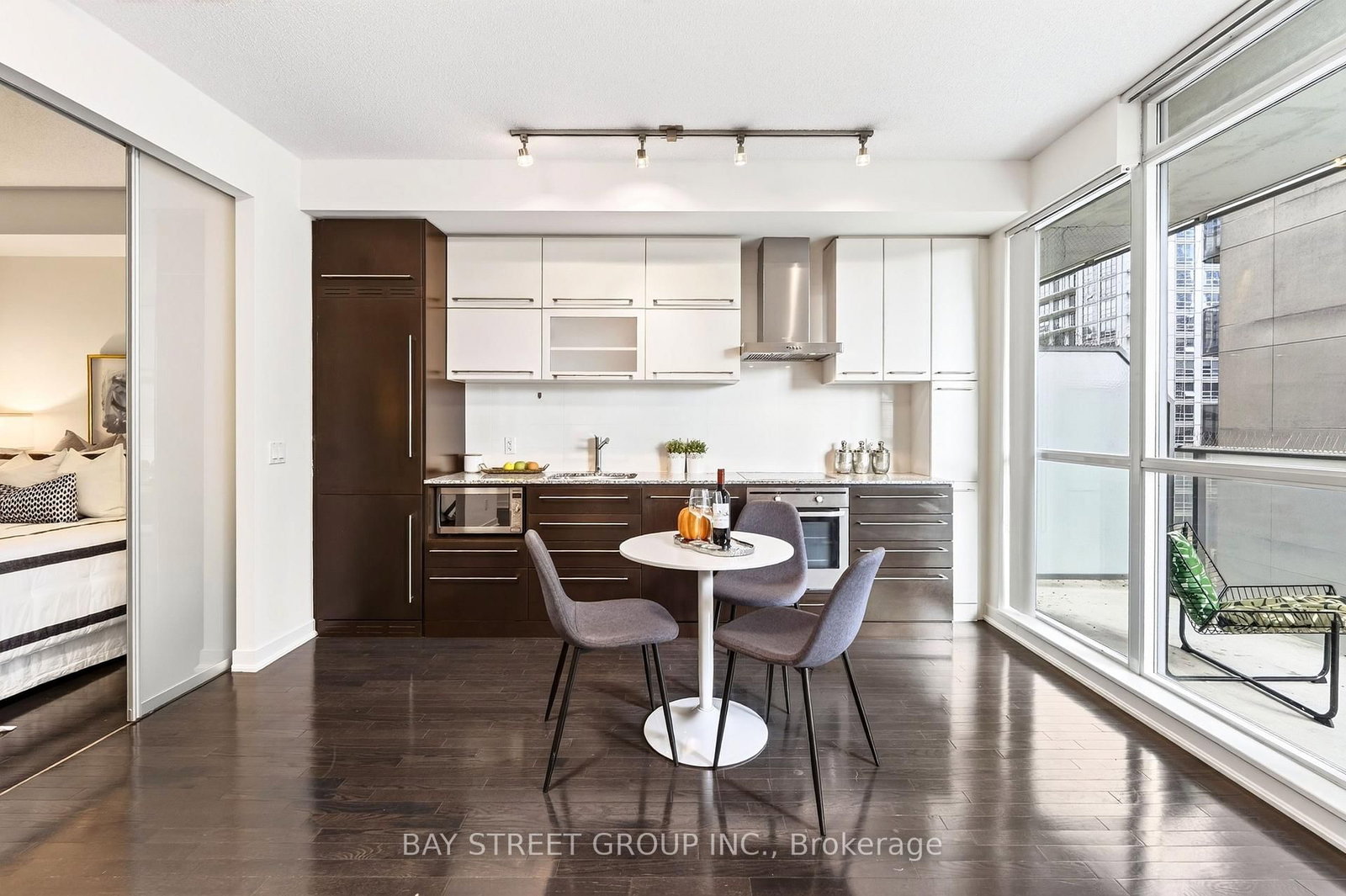 770 Bay Street • #709 • Toronto, ON photo 10
