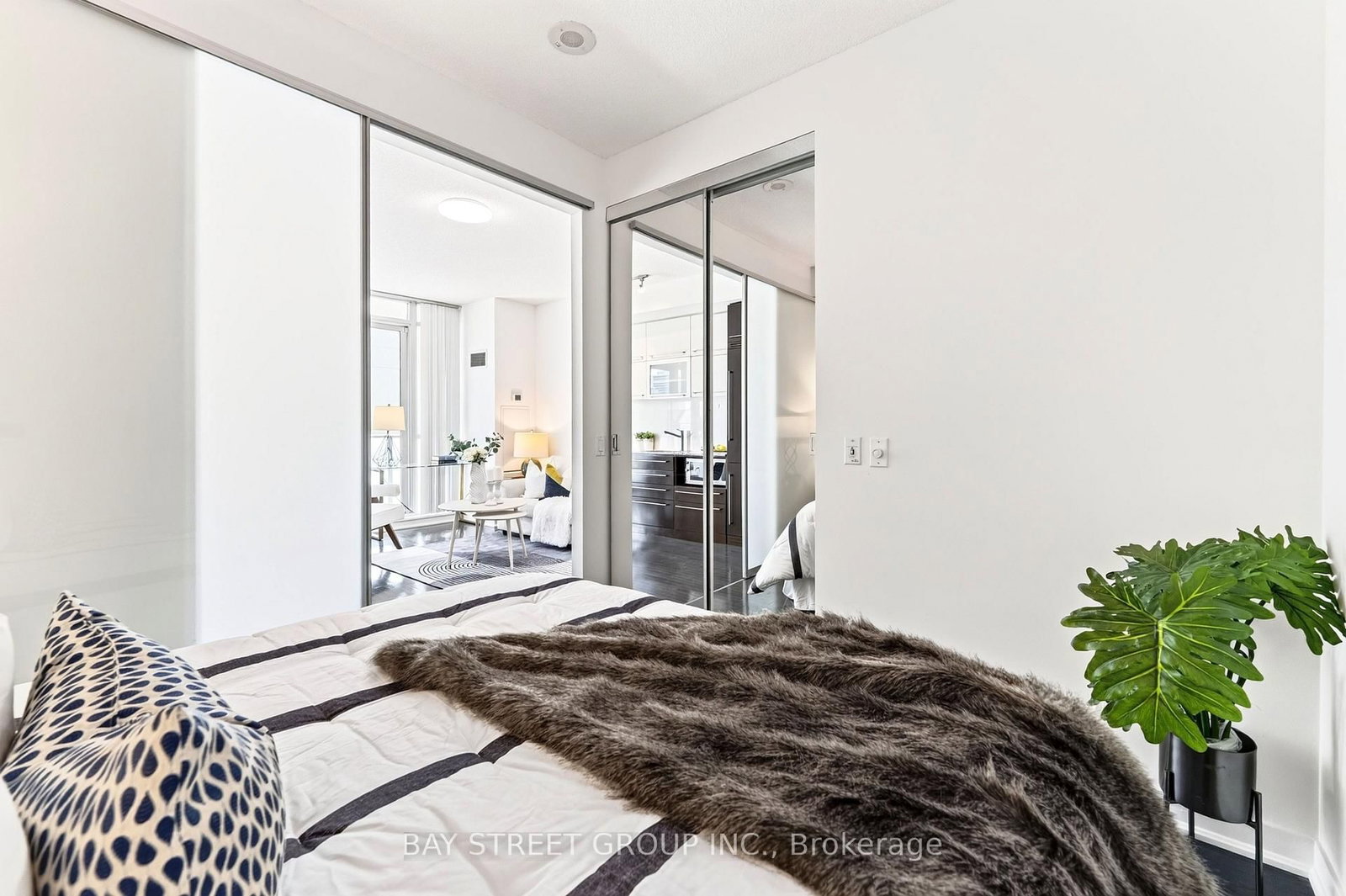 770 Bay Street • #709 • Toronto, ON photo 15