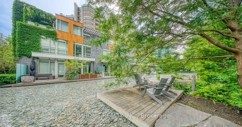 315 - 88 Sheppard Avenue E