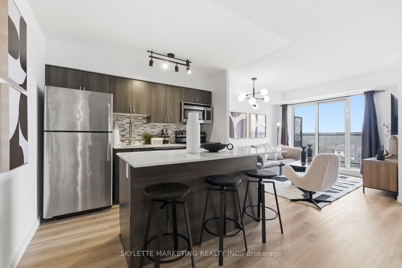 701 - 801 Sheppard Avenue W