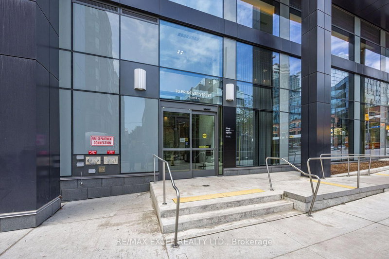 801 E - 70 Princess Street