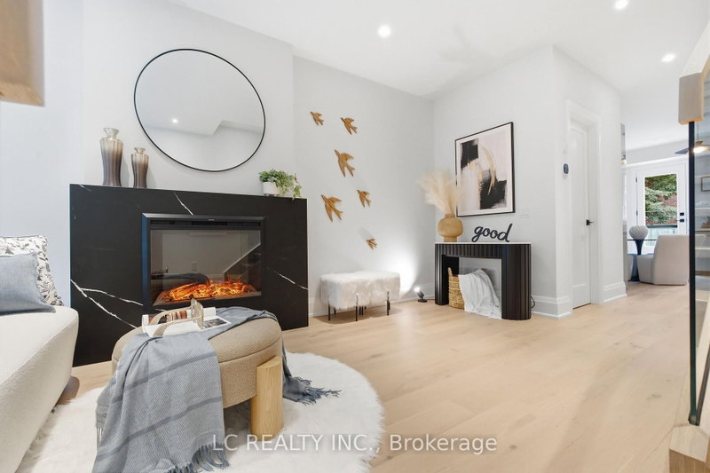 A03 - 241 Finch Avenue E