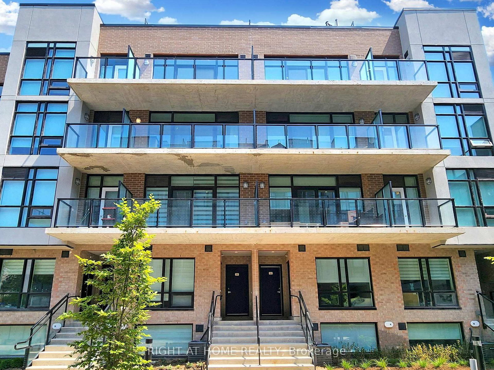 30 - 851 Sheppard Avenue W, Toronto 3