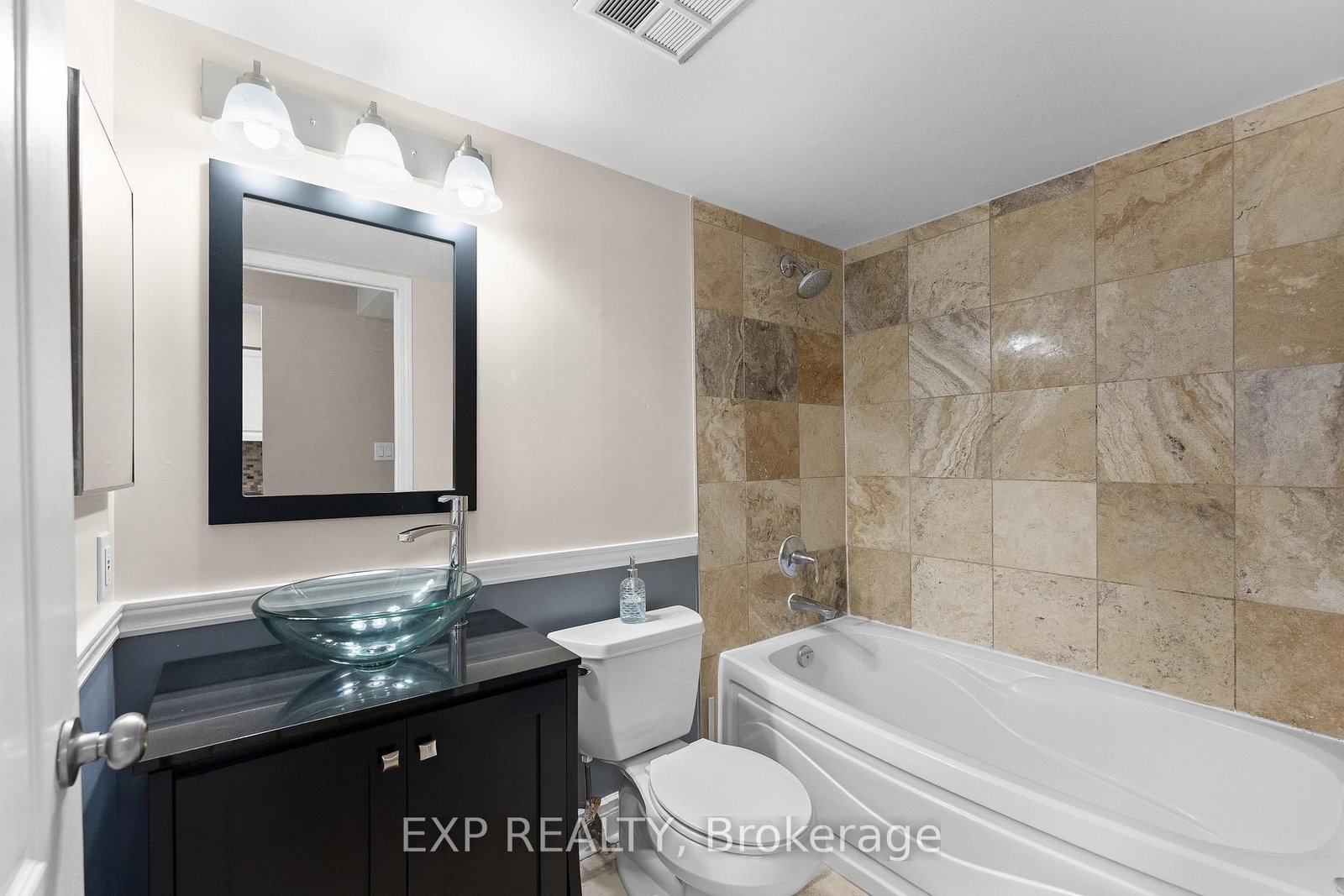 398 Eglinton Avenue E • #308 • Toronto, ON photo 15