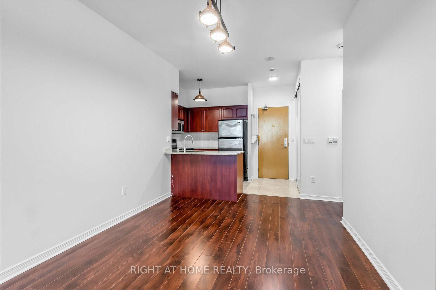 509 Beecroft Avenue • #107 • Toronto, ON photo 17