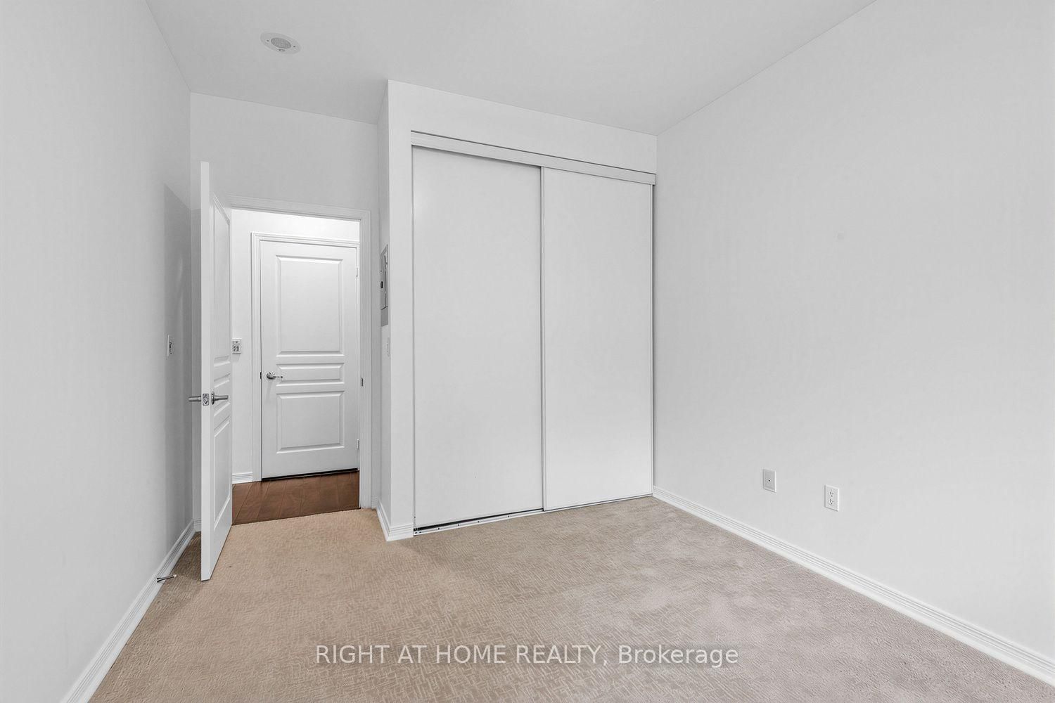 509 Beecroft Avenue • #107 • Toronto, ON photo 22