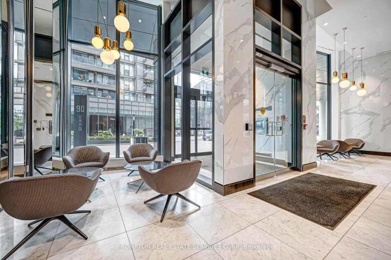 208 - 90 Queens Wharf Road
