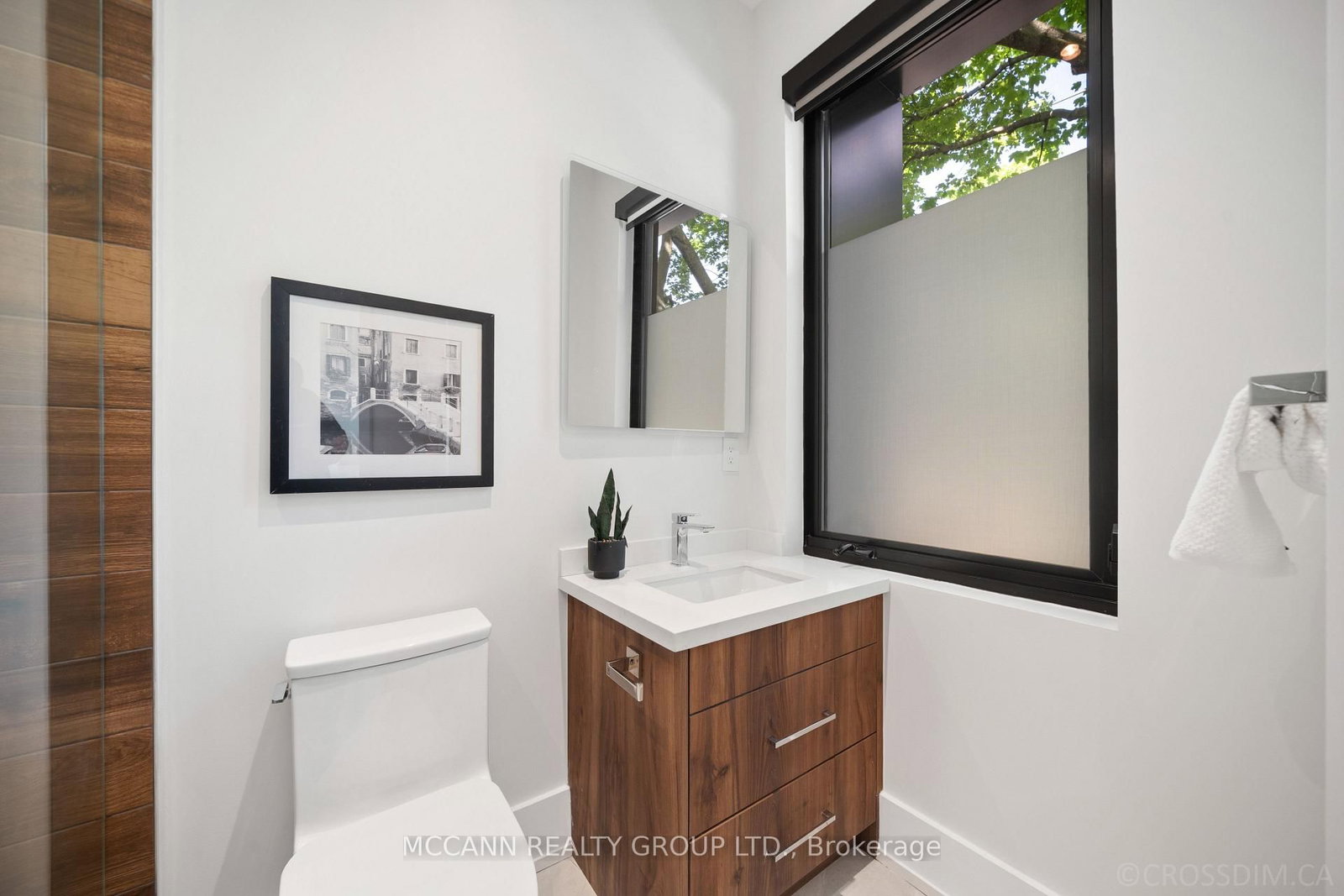 311 Wychwood Avenue • Toronto, ON photo 22