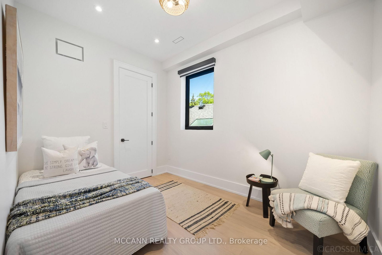 311 Wychwood Avenue • Toronto, ON photo 24