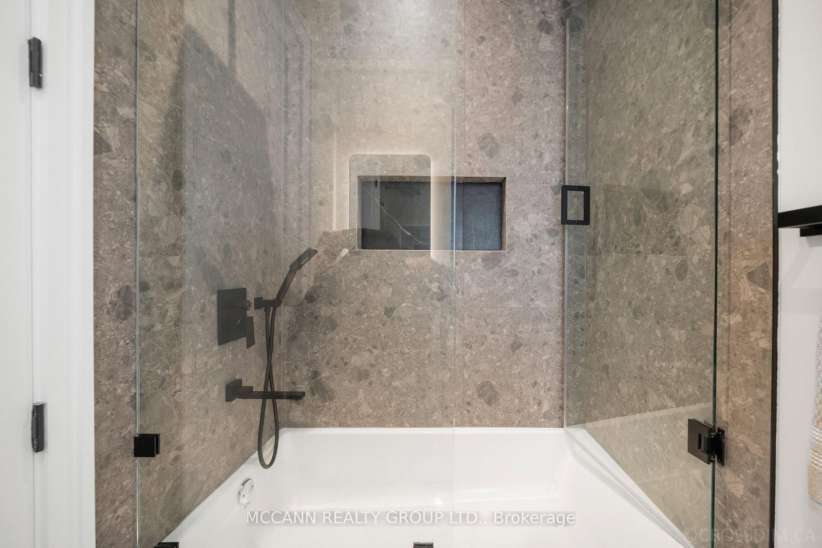 311 Wychwood Avenue • Toronto, ON photo 26