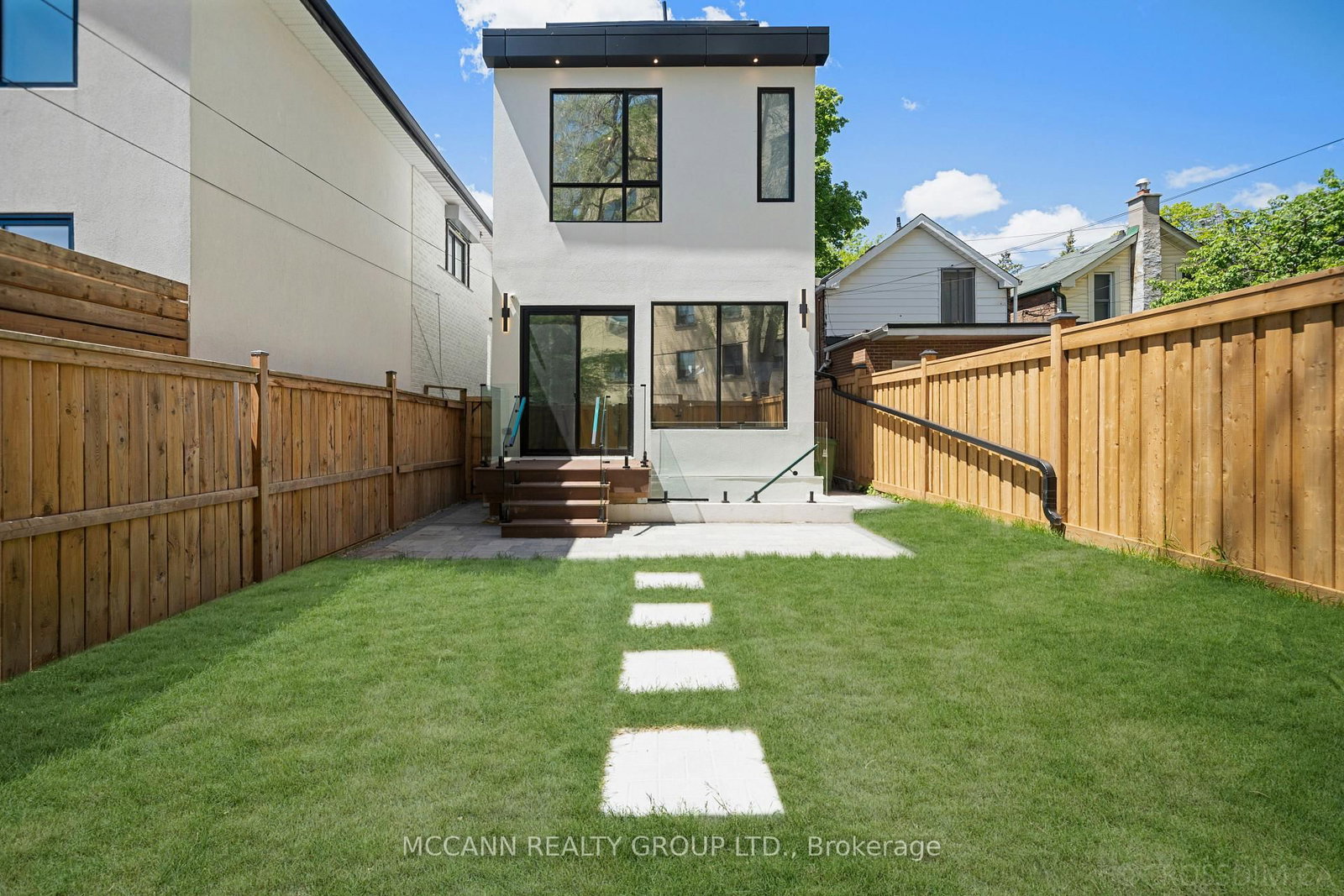311 Wychwood Avenue • Toronto, ON photo 47