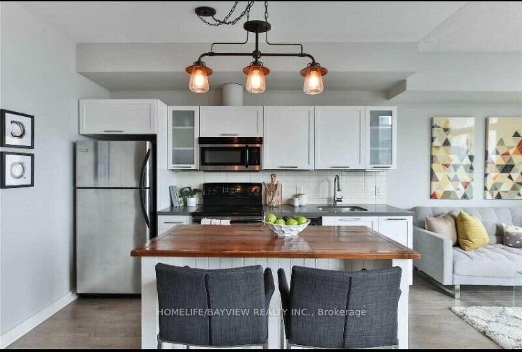 1106 - 33 Mill Street