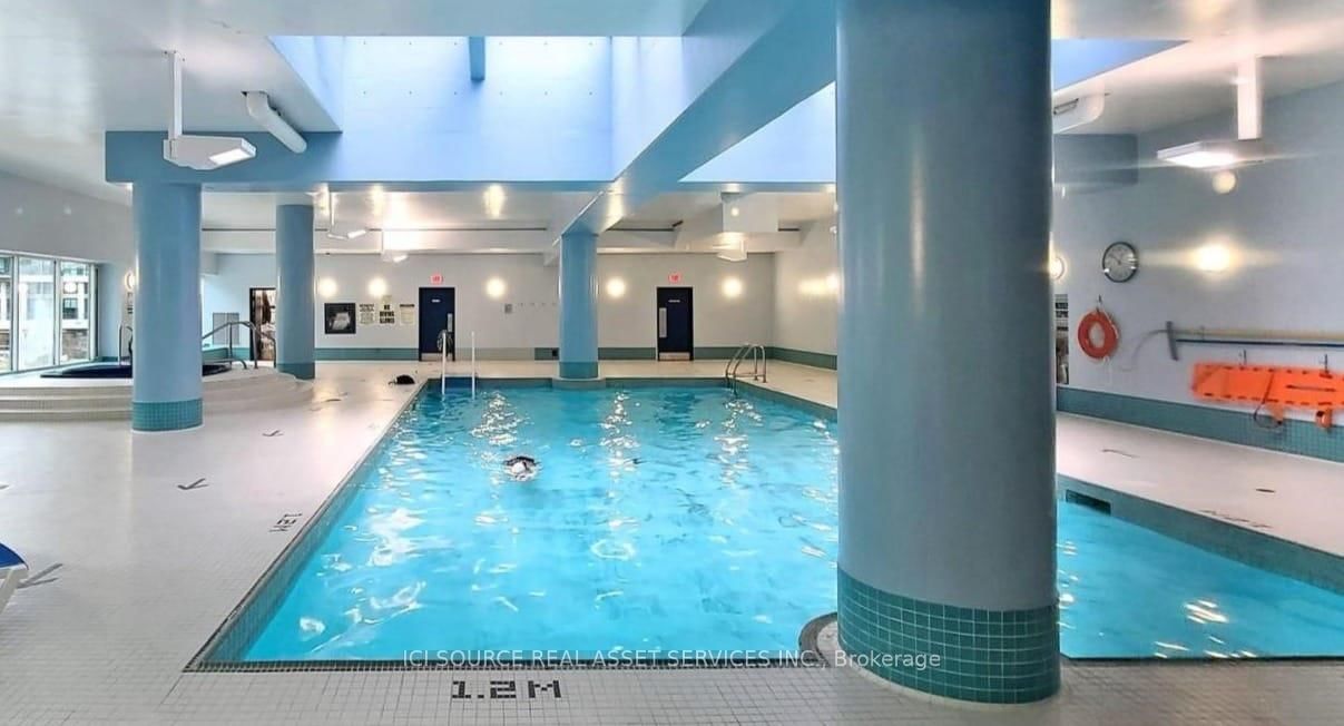 10 Yonge Street • #3604 • Toronto, ON photo 29
