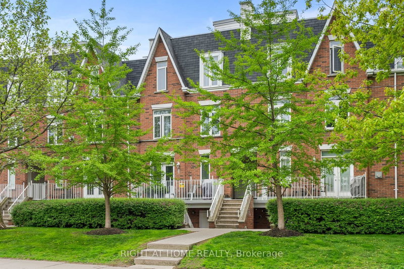 1701 - 17 Sudbury Street