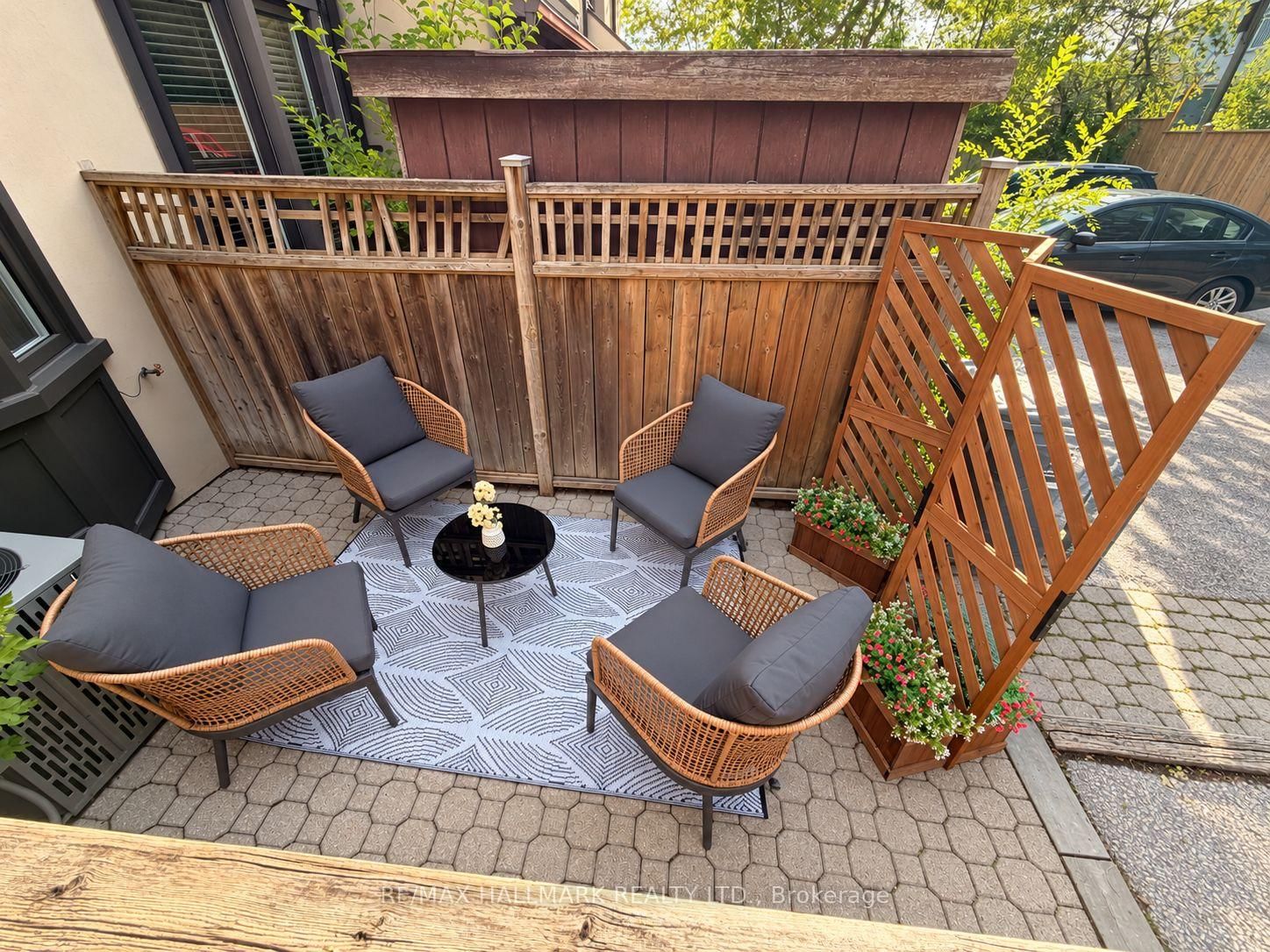 599 Roehampton Avenue • Toronto, ON photo 12