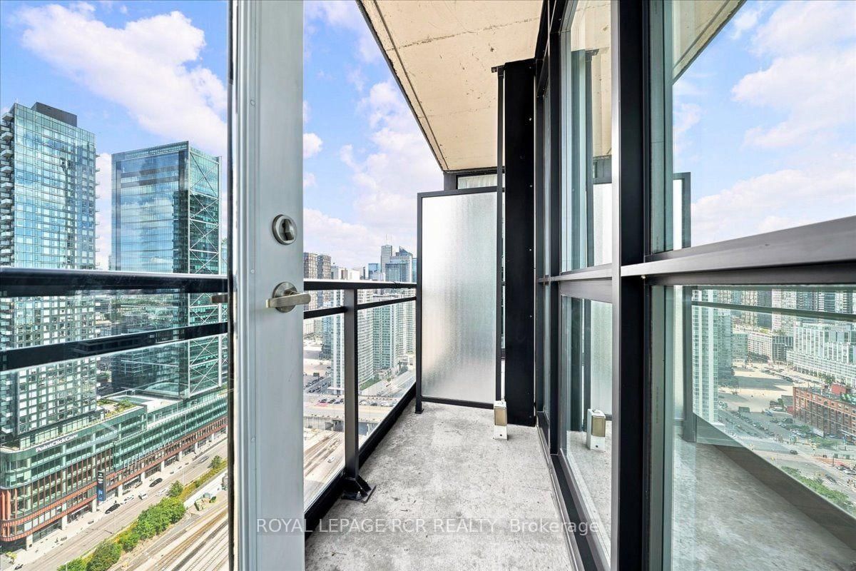 25 Capreol Court • #3807 • Toronto, ON photo 24