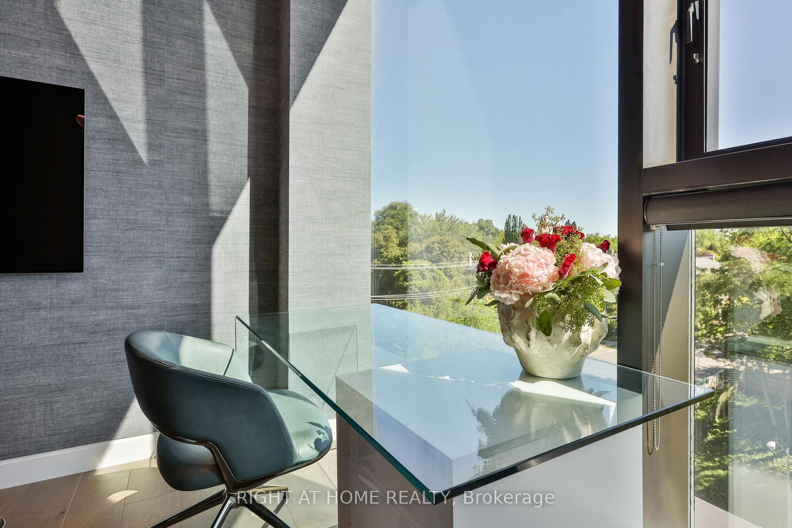 1 Roxborough Street E • #501 • Toronto, ON photo 20