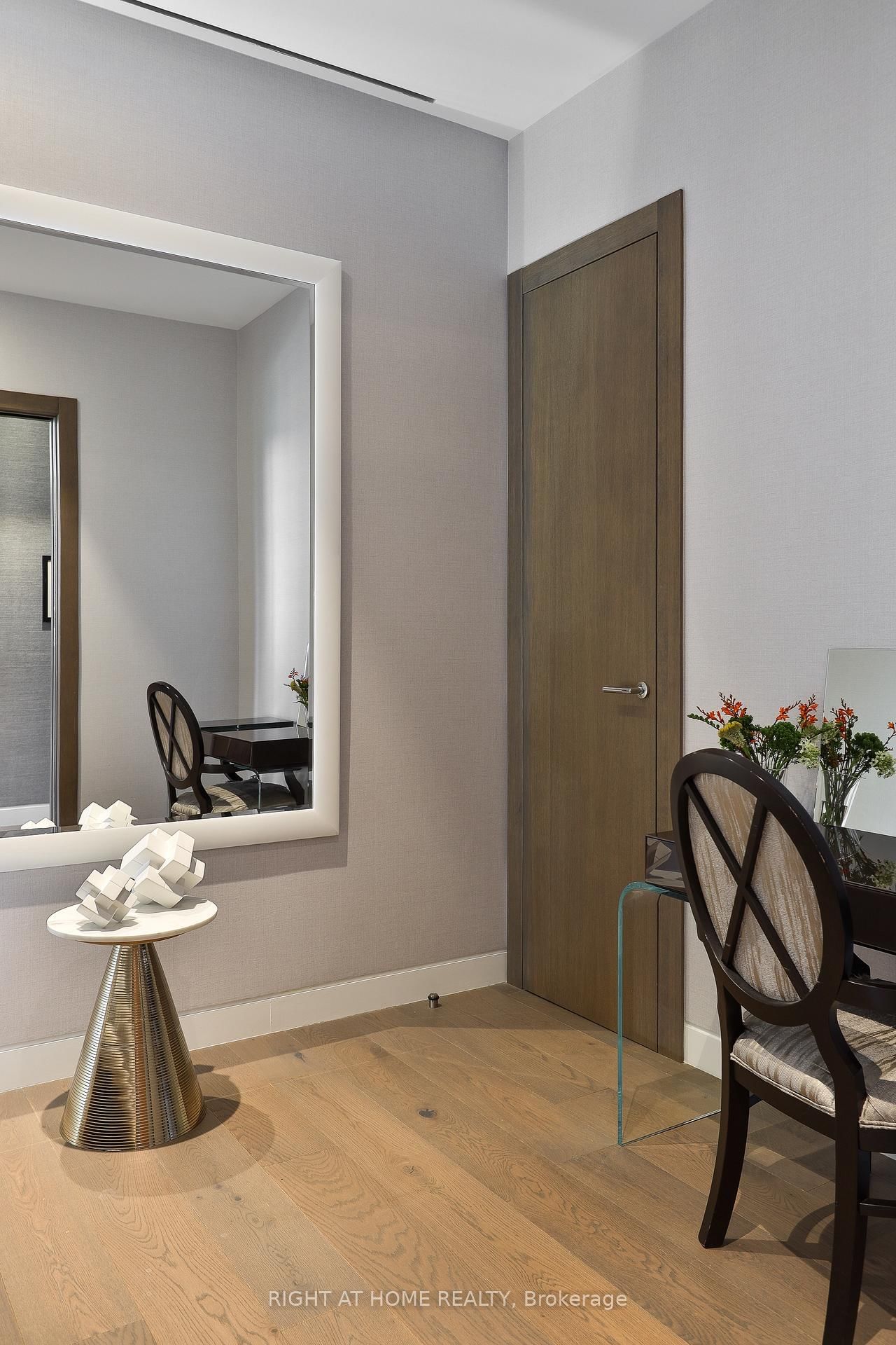 1 Roxborough Street E • #501 • Toronto, ON photo 24