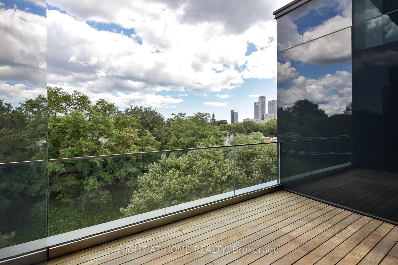 1 Roxborough Street E • #501 • Toronto, ON photo 26