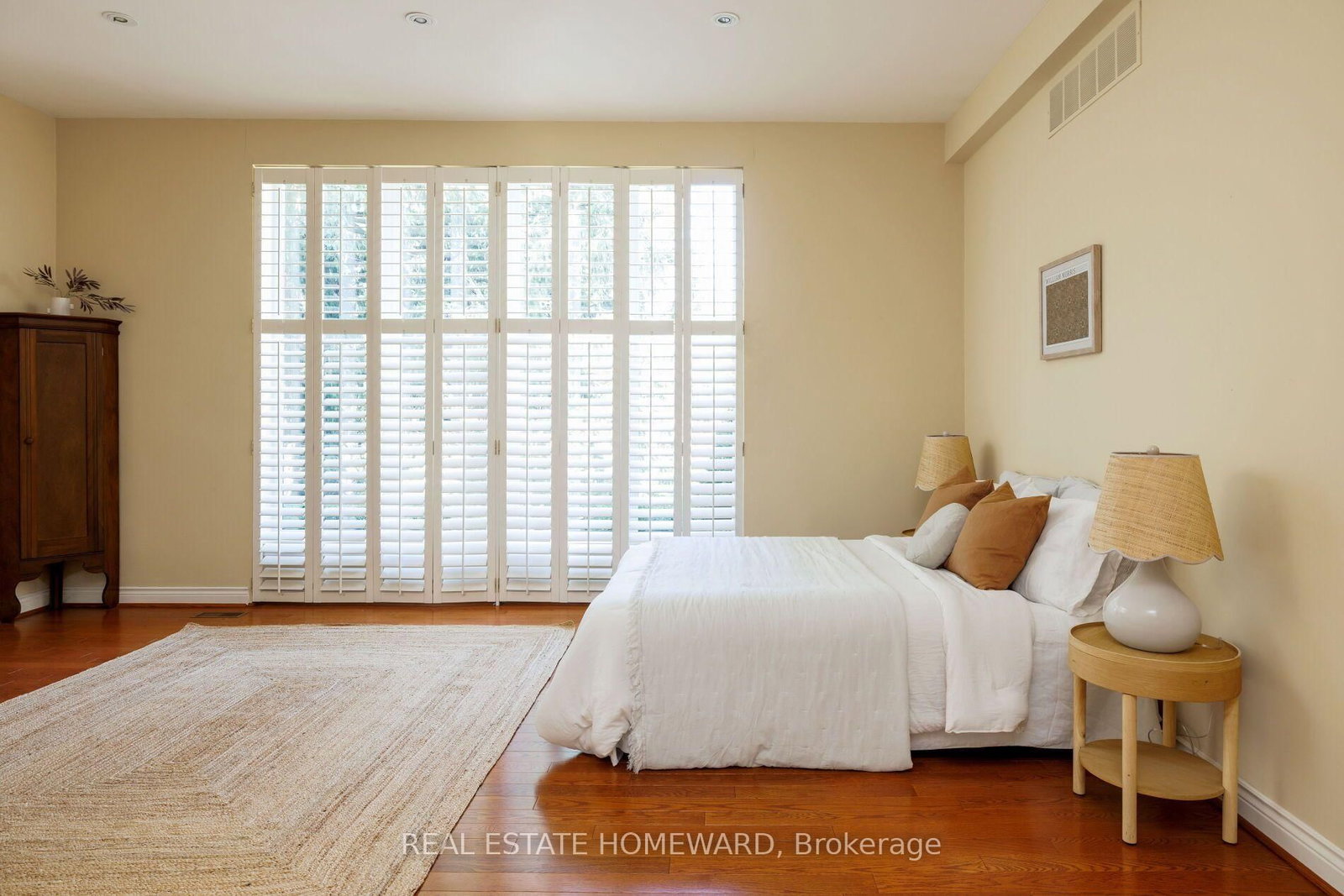 25 Talwood Drive • Toronto, ON photo 18