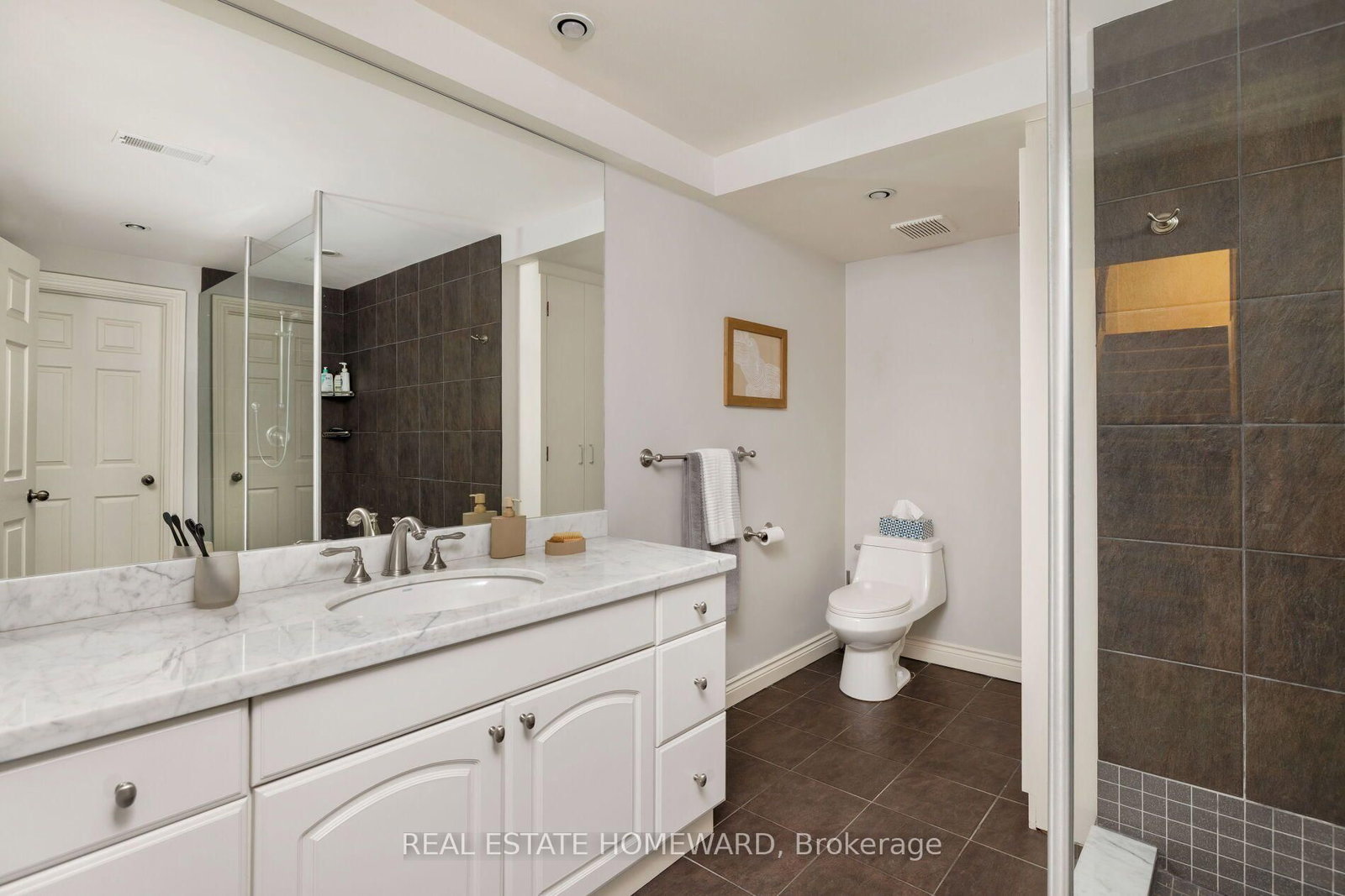 25 Talwood Drive • Toronto, ON photo 30