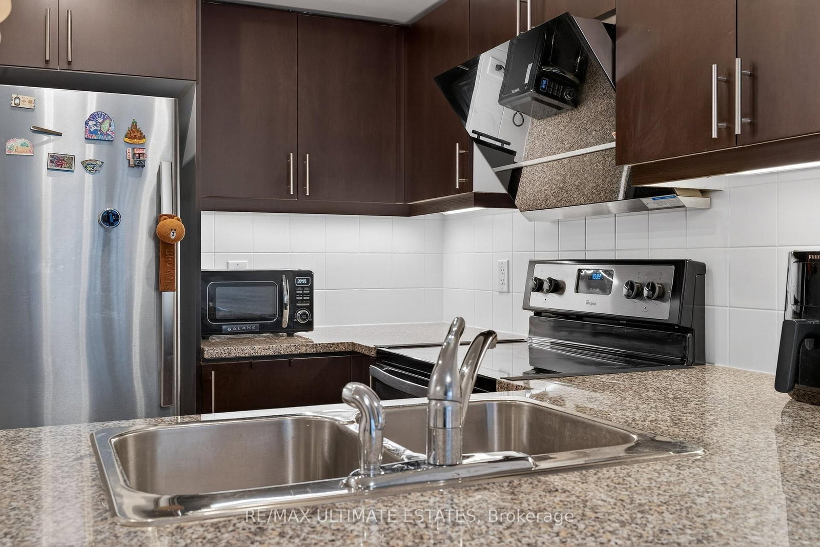 19 Grand Trunk Crescent • #2205 • Toronto, ON photo 18