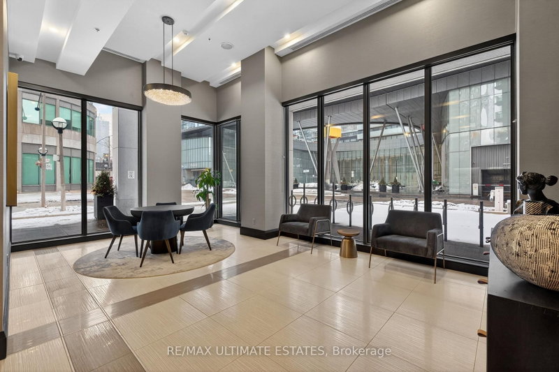 2205 - 19 Grand Trunk Crescent