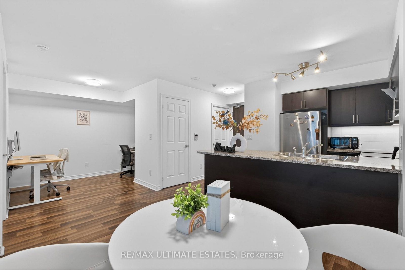 19 Grand Trunk Crescent • #2205 • Toronto, ON photo 27