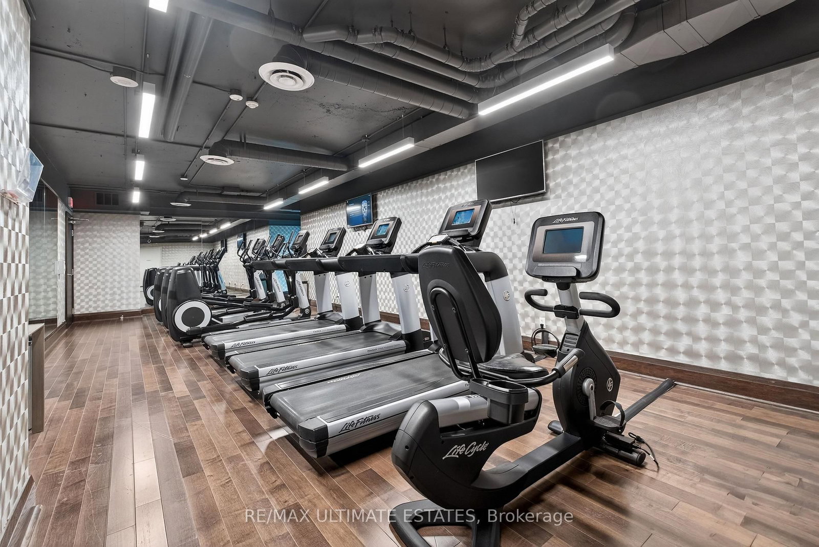 19 Grand Trunk Crescent • #2205 • Toronto, ON photo 36