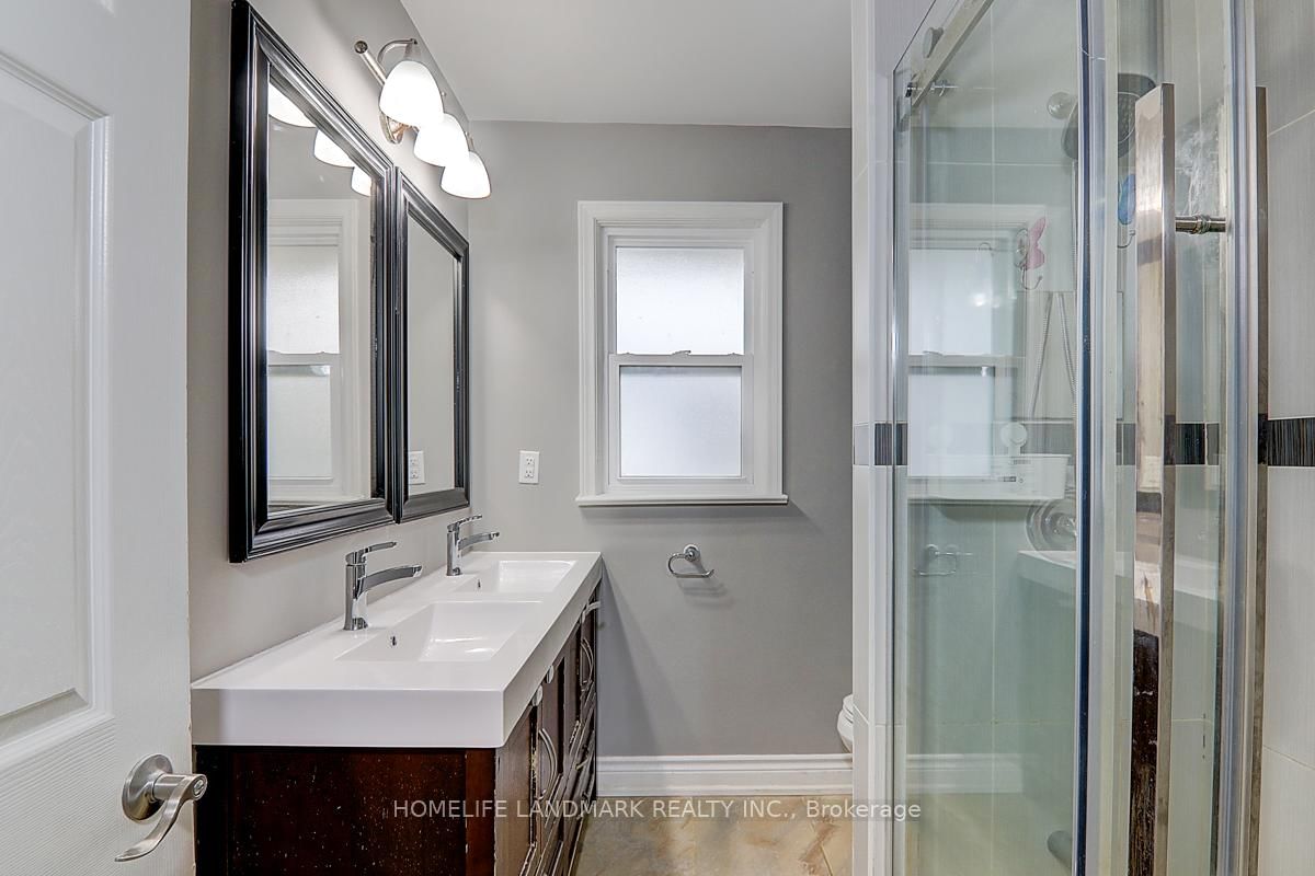 367 Cummer Avenue • Toronto, ON photo 15
